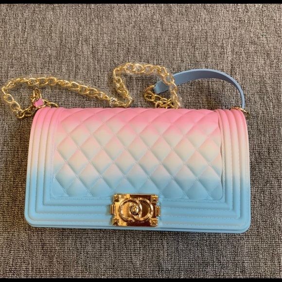 Purses - Picture 4 of 8